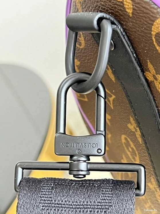50 VUITTON BANDOULIÈRE LOUIS KEEPALL 0503